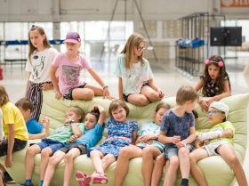 Zobrazit: Ohlédnutí za letními aktivitami pro děti a pedagogy v PLATO Ostrava