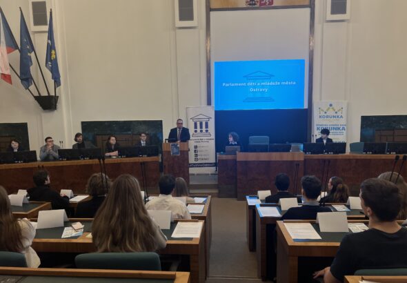 Zobrazit: PDMMO uspořádal simulované Jednání zastupitelstva města Ostravy