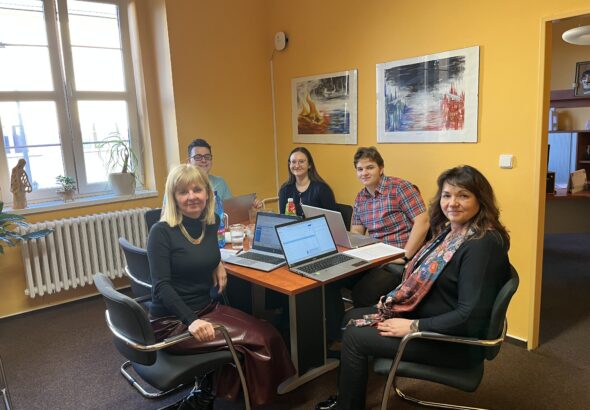 Zobrazit: Žákovské parlamenty získaly podporu pro své projekty – v prosinci odstartoval 4. ročník participativních rozpočtů