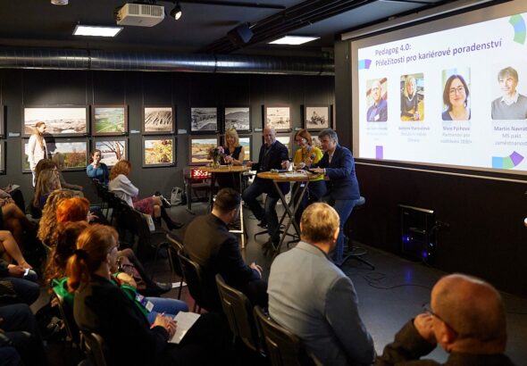 Zobrazit: Budoucnost před tabulí: Ostrava ukazuje, jak propojit školu se světem práce 