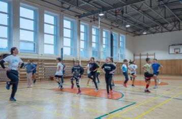 Zobrazit: Druhý ročník (R)Evoluce pohybu přinesl radost z pohybu do škol