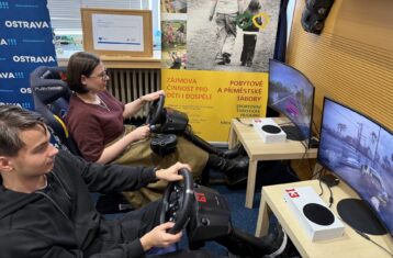 Zobrazit: Projekt Klíče pro budoucnost našich dětí III otevírá dětem svět špičkových technologií díky „plné konektivitě“ ostravských DDM a SVČ