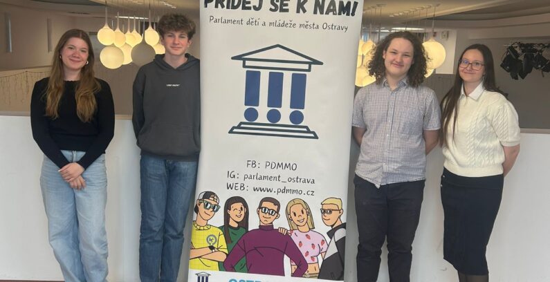 Zobrazit: Zástupci PDMMO na ceremonii DofE: Inspirace, ocenění a osobní růst mladých lidí
