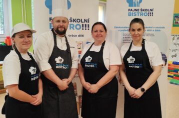 Zobrazit: Fajne školní bistro mentoring Petra Bláhy ve školní jídelně Mateřské školy U Dvoru 22, Ostrava-Mariánské Hory a Hulváky