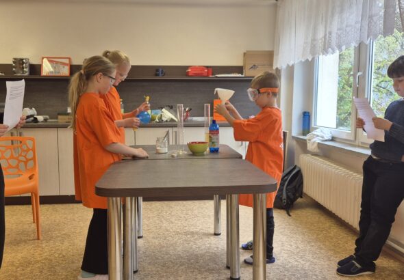 Zobrazit: Chytré hlavy z Bělé bodovaly v celostátním finále Poháru vědy